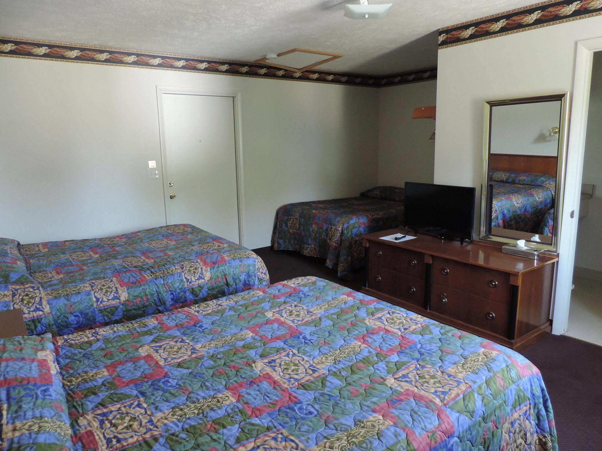 North Country American Inn Kalkaska Esterno foto